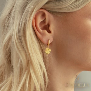 Chanel Four-Leaf Clover Earrings - Gold - CHA37105