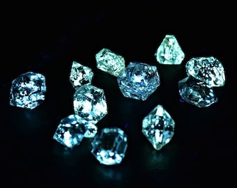 8.20 Carat Natural Fluorescent Petroleum Diamond Quartz Crystals Lot , 11 Pieces
