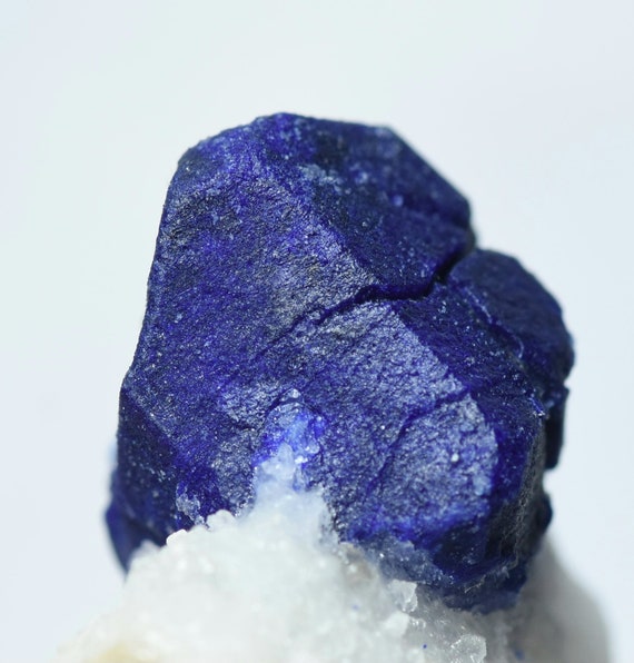 天然ブルーラズライト結晶（マトリックス付き） - アフガニスタン産