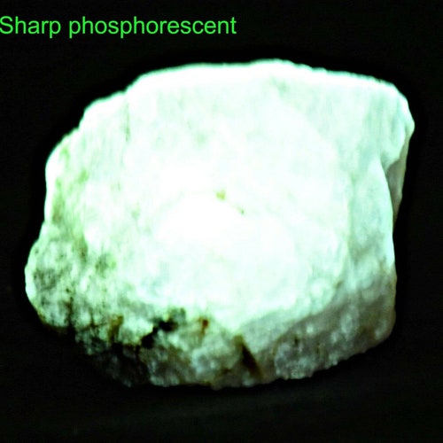 Outlets Very Sharp Phosphorescent Rough Hackmanite , 178 Carats