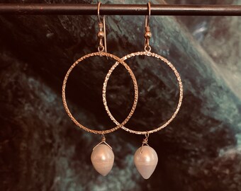 Vintage Freshwater Pearl and Gold Ring Earrings