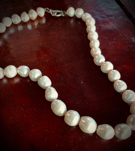 Vintage Single Strand Freshwater Pearl Necklace Gem