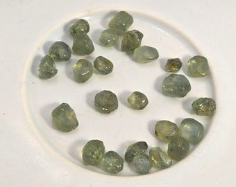 Rough Montana Sapphires, 14+ ct, 25 piece parcel, Green Sapphires - C90