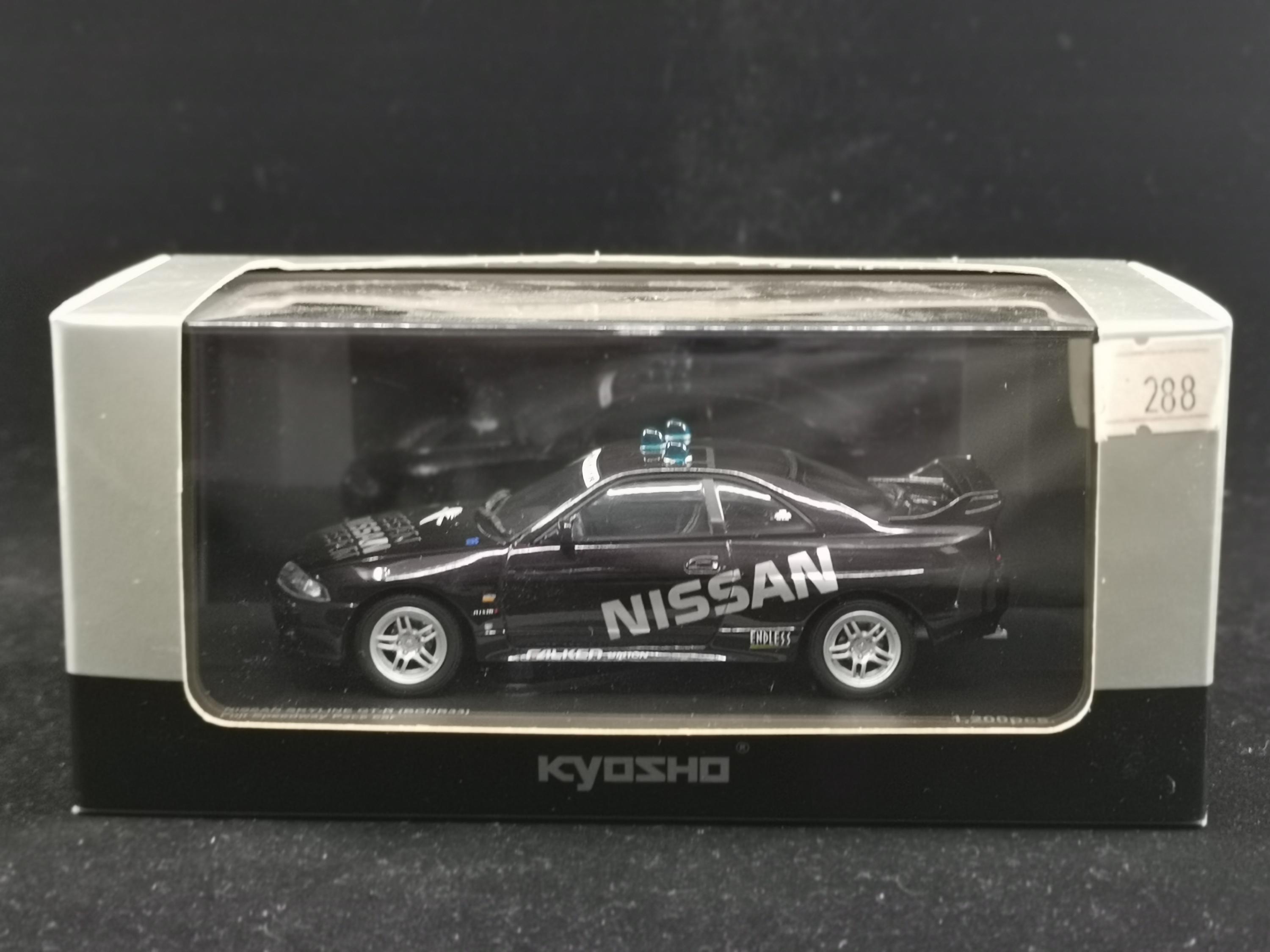 NISSAN SKYLINE GT-R 2007 FUJI SPEEDWAY PACE CAR Giros Noir- 1:43 KYOSHO 3343PC