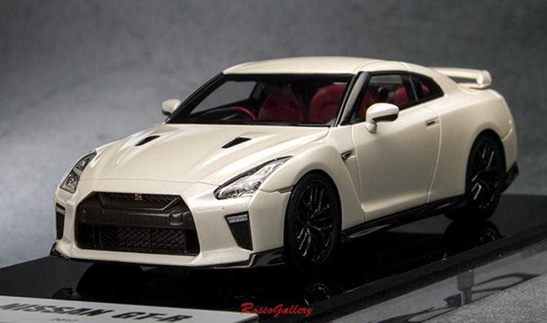 New Make up Eidolon Model 1:43 Nissan GTR R35 2017 Brilliant White ...