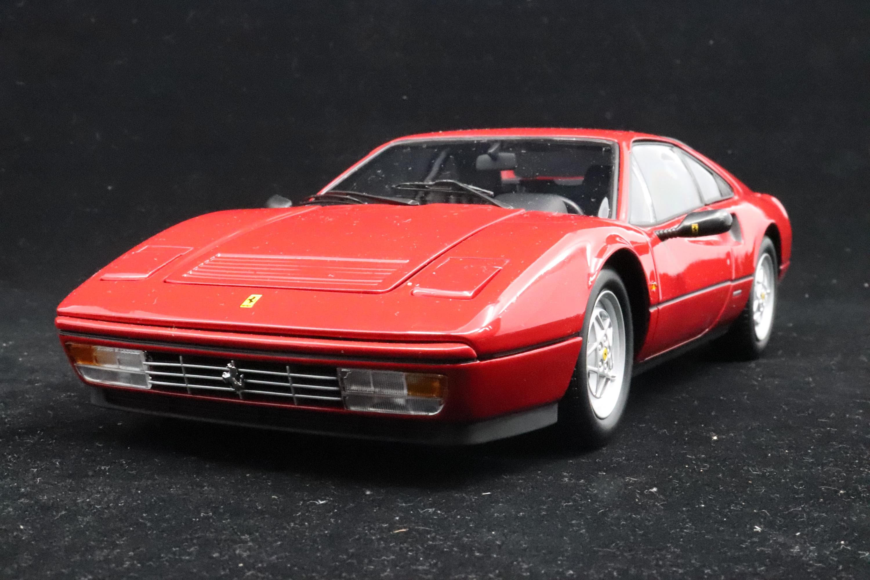 京商モデル 1:18 フェラーリ 328 GTB 1988 レッド 08183R - Etsy 日本