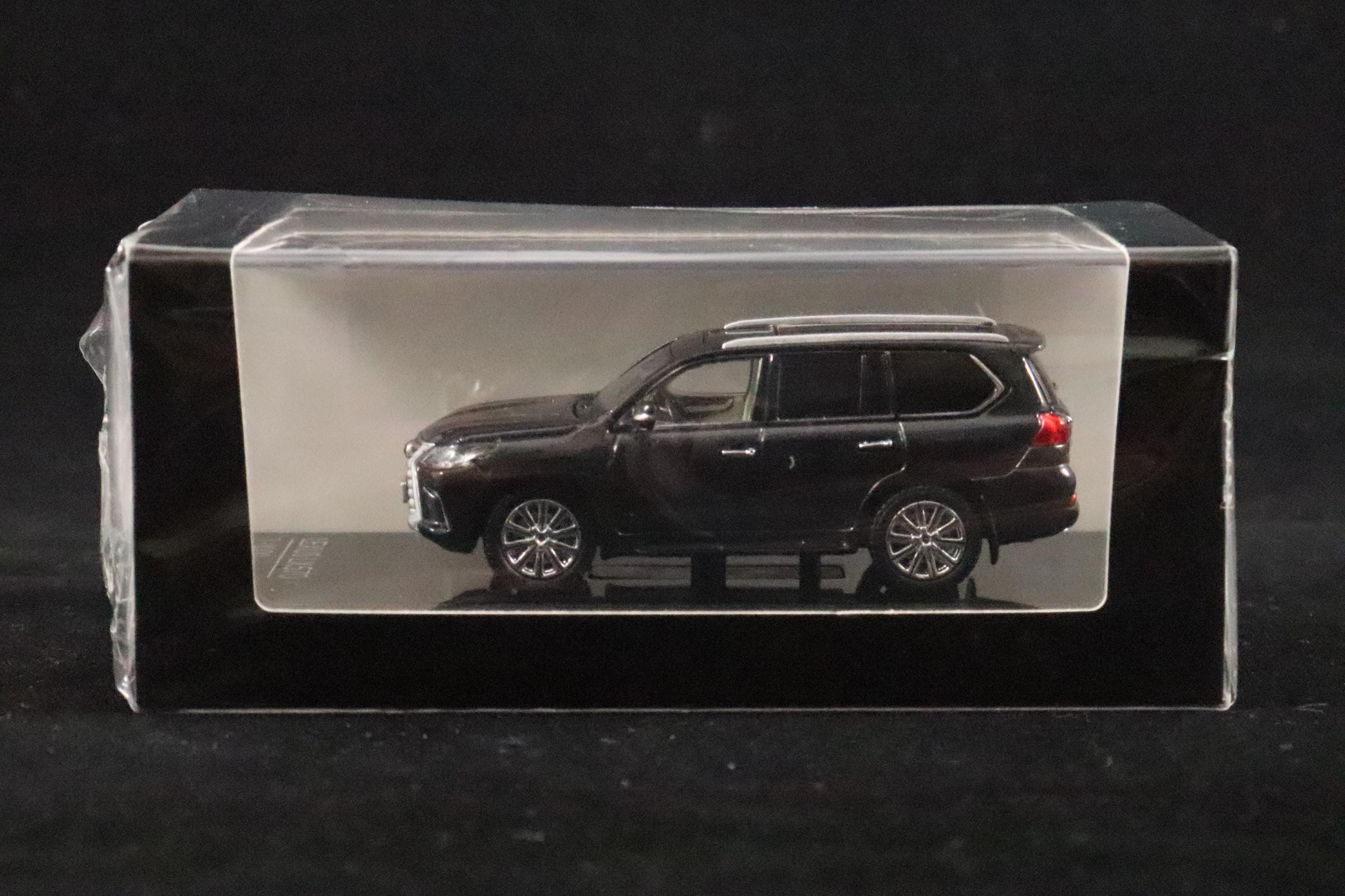New Kyosho Model 1:64 Lexus LX570 Star Light Black GF 00001SLB