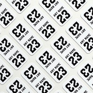 Autocollants pour cartes de sport (autocollants à chargement par le dessus 35 points) Lot de 96 - Joueur/numéro personnalisé - Baseball, hockey, football, basketball
