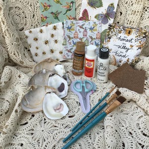 DIY Decoupage Shell Kit: Summertime Craft Project - Bee, Bird, Butterfly