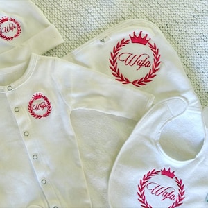 Unisex baby coming home outfit, Monogrammed footie, Personalized Baby gift, Monogrammed sleeper, pima cotton, newborn pictures, shower gift