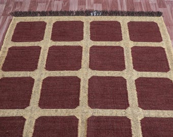 Handwoven Wool Jute Kilim Rug: Traditional Indian Design, Bedside, Hallway Rug