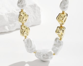 Baroque Pearl Big Statement Necklace, Luxury Large Baroque Pearl Necklace, Gold Chain Necklace