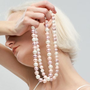 Pink Shell Pearl Necklace with Gem-Encrusted Carabiner Lock image 7