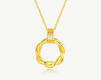 Eléa Twisted Hoop Pendant Necklace