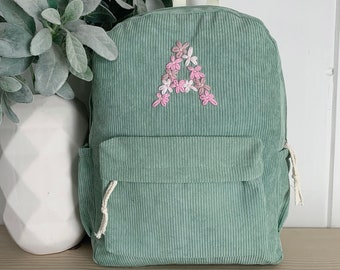 sac à dos initial personnalisé || broderie à la main