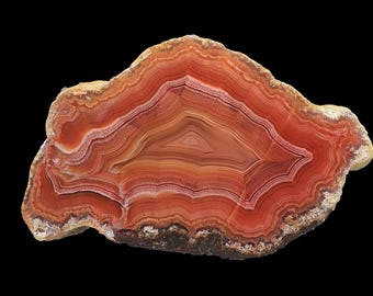 Medio nódulo de ágata Laguna de México, rojo y blanco.