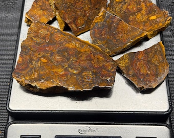 Koroit Killer Boulder Opal-Plattenbündel der Güteklasse AA zum Cabochon-Schliff oder für Schmuck, mehrfarbiger Glanz! 684 Gramm (3420 Karat)