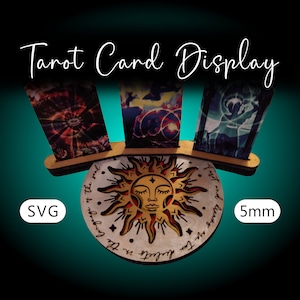 Tarot Reading Card Sun Display 3 Card Stand Cut File para 5mm (SVG) Glowforge, OmTech, CNC, Láser