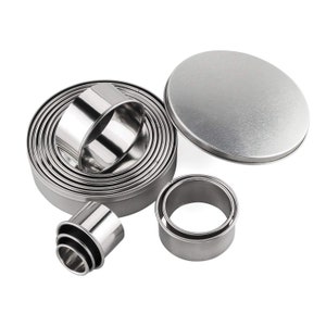 AVANA Edelstahl Ausstechformen 12 Stück Ringe Keksformen Cutter Set Speiseringe Keks Cookie Rund Plätzchen Ausstecher mit Aufbewahrungsbox Bild 1