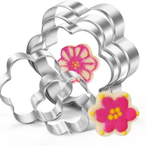 AVANA Cookie Cutters Flowers 5 Pieces, Stainless Steel Cookie Cutter Set Christmas Biscuit Cookies, Silver