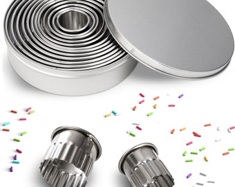 AVANA Edelstahl Ausstechformen 12 Stück gewellte Ringe Keksformen Cutter Set Keks Cookie Rund Plätzchen Ausstecher mit Aufbewahrungsbox