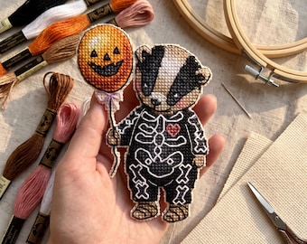 Halloween-Kreuzstichmuster mit Dachskelett, einfache Stickmuster, gezählt, kleines Kunststoff-Canvas-Muster, Saga-Datei, DIY-Geschenk