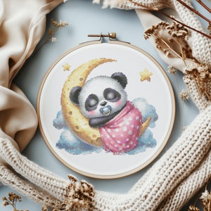 Kwekerij kruissteekpatroon schattige panda op de maan kinderkamer borduurpatroon geteld baby dier kruissteek pdf kinderkamerdecoratie
