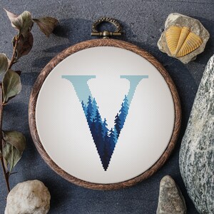 Patrón de punto de cruz con letras, contado, gráfico de punto de cruz con monograma azul, diseños de bordado con nombre personalizado, regalos personalizados para el Día del Padre