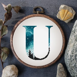 Patrón de punto de cruz moderno con monograma de la letra U, arte de punto de cruz, diseños de bordado de nombre personalizables, regalo personalizado para él