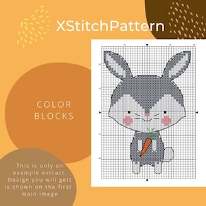 Pu&ograve; includere: Uno schema di punto croce di un coniglio grigio che tiene una carota. Lo schema &egrave; su una griglia con numeri di riferimento. Il testo "XStitch Pattern" e "COLOR BLOCKS" &egrave; incluso.