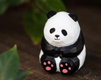 Handgesneden houten panda, ambachtelijk geschilderd woondecor, Vaderdagcadeau voor dierenliefhebbers