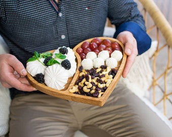 Wood Heart Plate, Wooden serving tray for food, Oak cheese Boards, Natural serving dish for snacks, Cheese & Charcuterie Boards