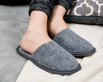 Grey Visitor's Slippers, Perfect Gift for your Guests, for Cold Feet