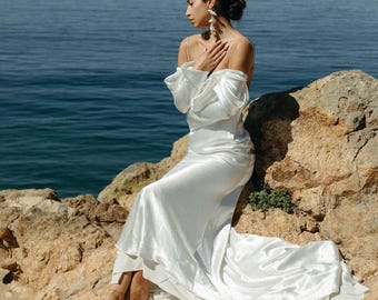 Vestido de novia lencero de satén líquido con cola, vestido de novia con escote drapeado, vestido de corte al bies sin espalda, vestido de novia minimalista con bolero