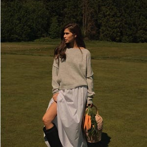 Elegant Cotton Maxi Skirt - Oversized Autumn Fashion for Women, Victorian-Inspired Long Skirt