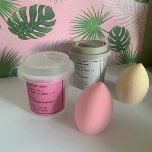 Beauty Blender with Storage Coffee Cup - recipiente para taza de café *Beauty Shot* - regalo, maquillaje, belleza, esponjas de maquillaje sin látex