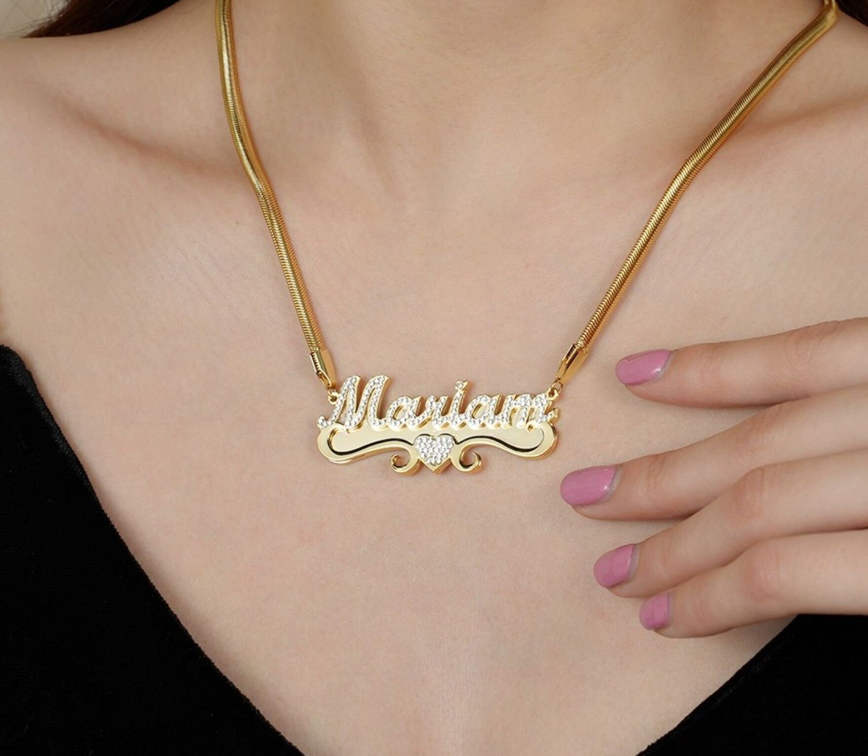 Nameplate necklace gold store with diamonds