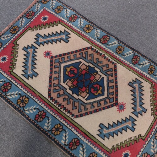 Turkish Rug, Vintage Rug, Small Carpet, Antique Rug, shops 31x48 inches Beige Carpet, Tribal Car Mat Rug, Handwoven Wall Hanging Rugs, 729