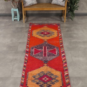 Alfombra turca vintage de 81 x 278 cm (2,7 x 9,1 pies), alfombra de lana roja Herki.