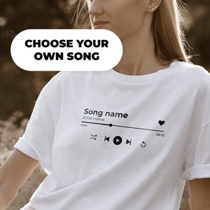 Aangepaste songnaam en artiestnaam shirt | Gepersonaliseerde muziekshirt | Aangepaste muziekspeler | Trendy liedshirt | Aangepaste T-shirt muziekspeler