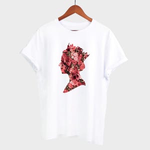 T-shirt à silhouette florale de la reine Elizabeth : Souvenir royal