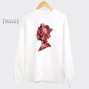 Blooming Queen Elizabeth sweatshirt, Queen Elizabeth Print Shirt, Queen Of England Sweater, Floral Queen Elizabeth II Sweatshirt, E II shirt