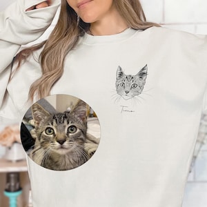 Custom Pet Portrait shirt, T-shirt with pet photo and name, custom pet hoodie, Custom cat shirt Using Pet Photo + Name, Dog Portrait Sweater