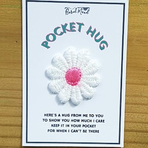 Daisy Fatto a Mano Pocket Hug Regalo Accessorio