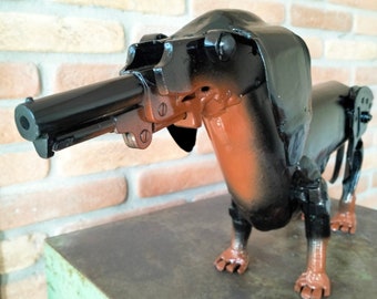 Contemporary artwork dachshund "HOT DOG" - Flor da Fer by Loris Farolfi - sculpture scrap metal art interior design home decor