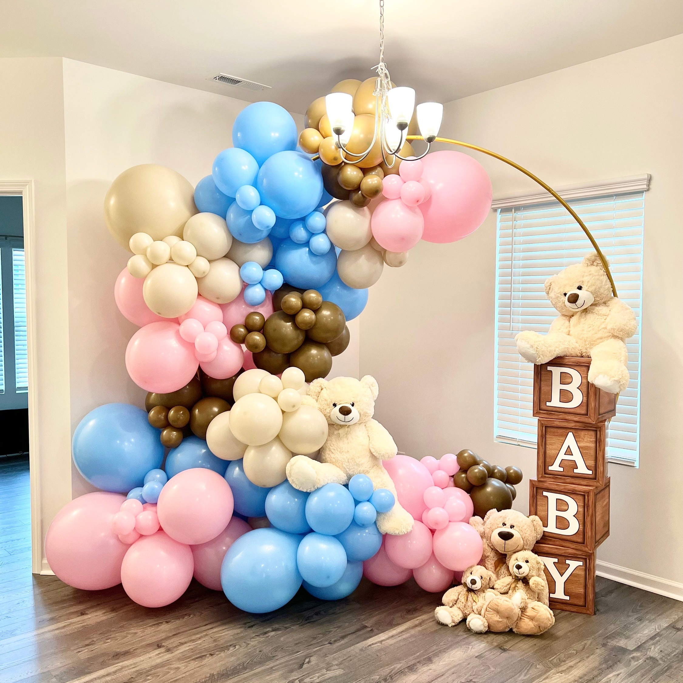 GENDER REVEAL PARTY DIYS  Decorations & Food With Easy DIY Balloon Garland  
