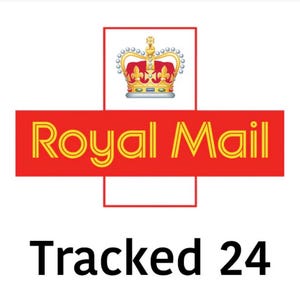 Puede incluir: El logotipo de Royal Mail presenta una corona dorada sobre un rectángulo rojo con las palabras "Royal Mail" en amarillo. Debajo, el texto "Tracked 24" en negro indica un servicio de entrega con seguimiento.