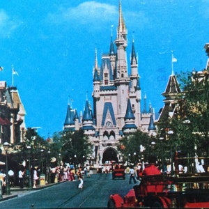 Le château de Cendrillon * Main Street * États-Unis * Walt Disney World * 1979 * Timbre oblitéré * Carte postale ancienne