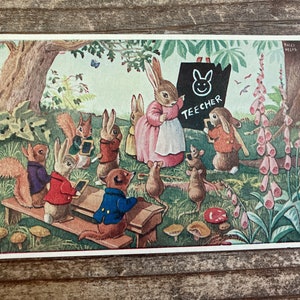 Quem desenhou isso? * Woodland School * Pegadinhas * 252 * Racey Helps * The Medici Society * Grã-Bretanha * Cartão postal vintage