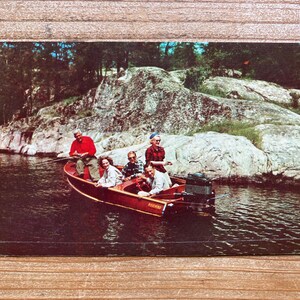 Croisière pêche, flanelles, carte postale souvenir vintage non utilisée
